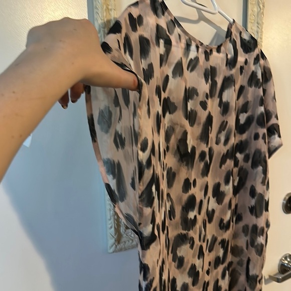 BAR III | Leopard Print Tunic Cover Up Top - Picture 5 of 10